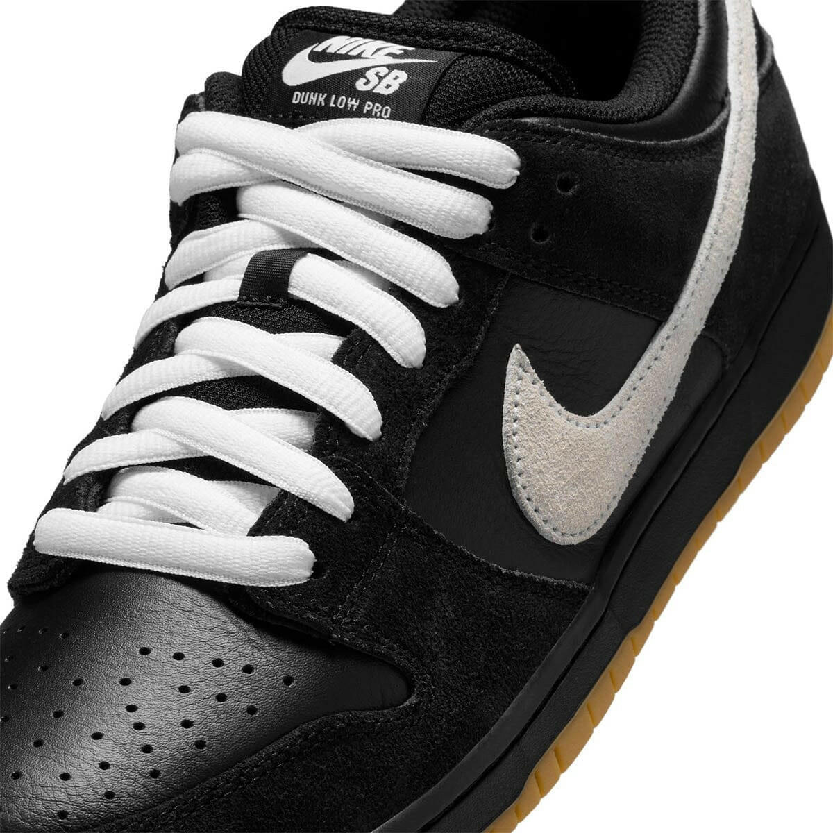Nike SB - Dunk Low Pro Shoes Black/White/Gum - Image 5