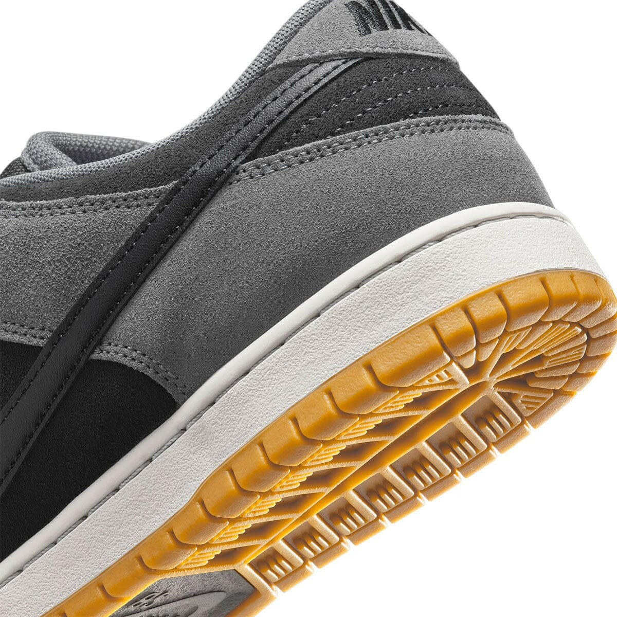 Nike SB - Dunk Low Pro Shoes Dark Smoke Grey - Image 6