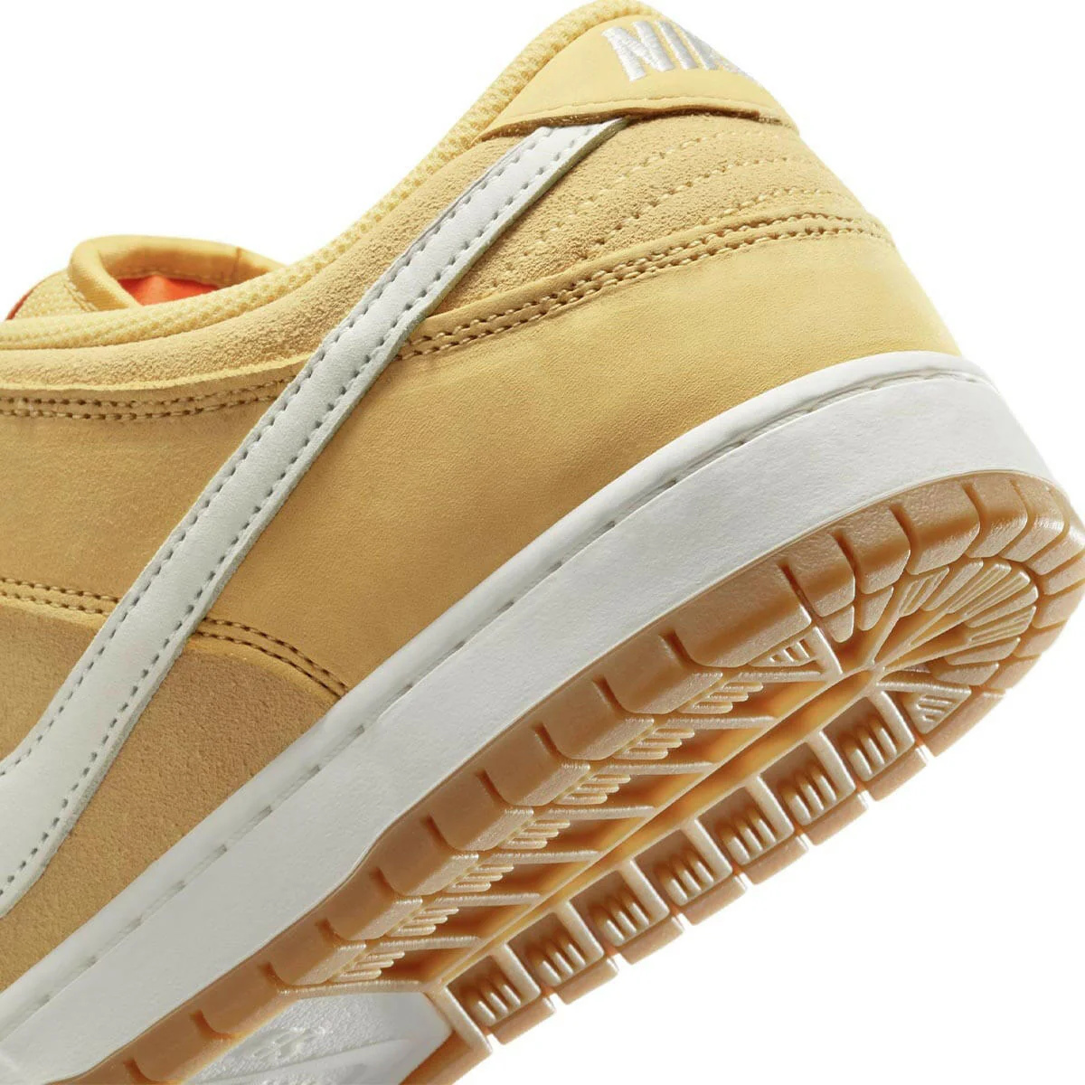 Nike SB - Dunk Low Pro Shoes Saturn Gold - Image 5