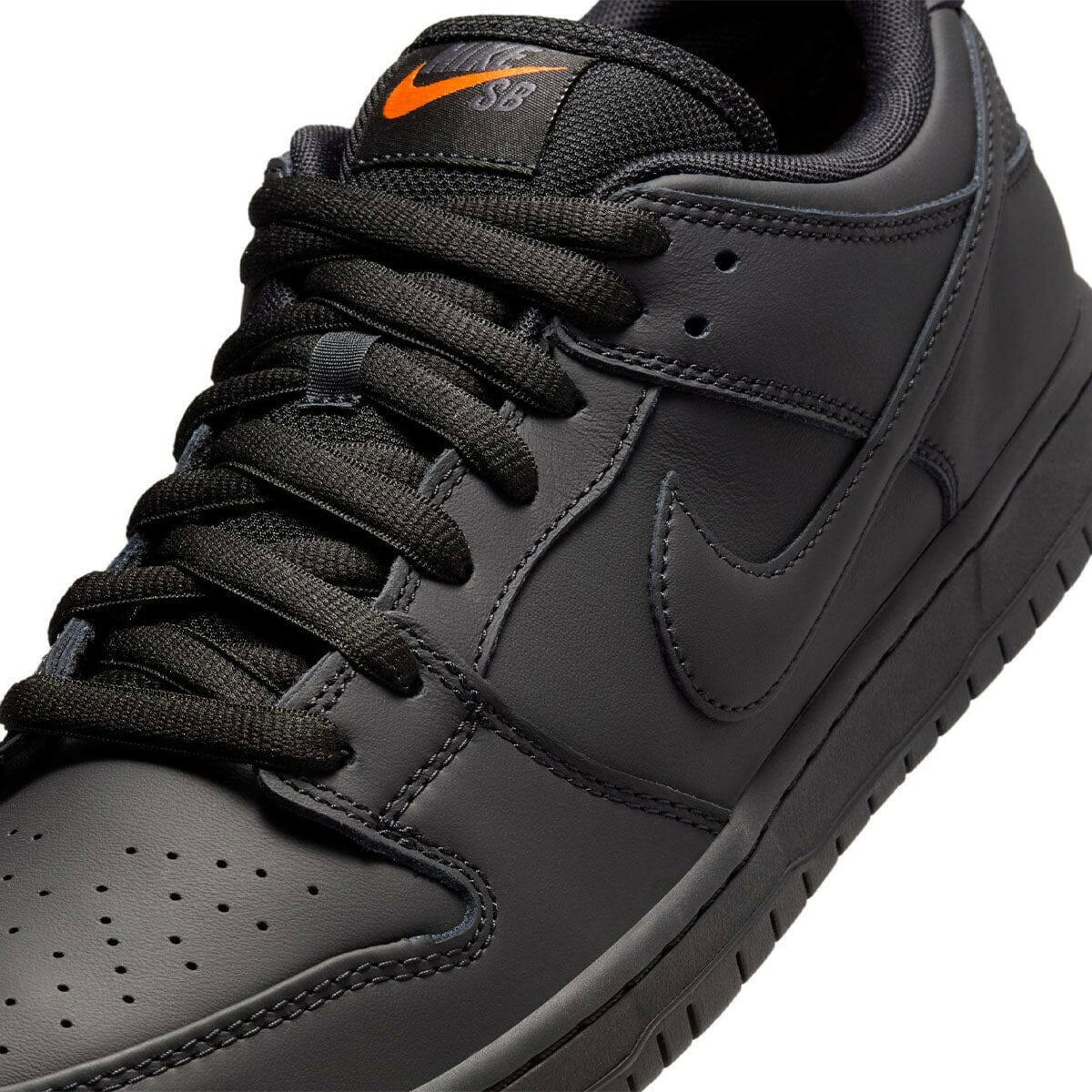 Nike SB - Dunk Low Pro Shoes Triple Black - Image 4