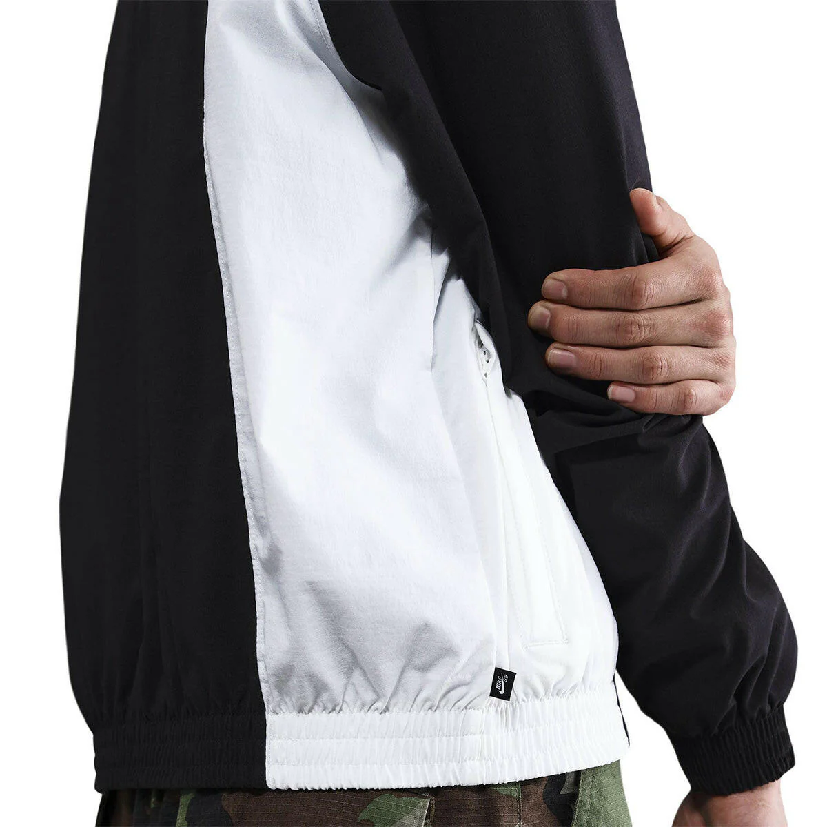 Nike SB - Full Zip Woven Skate Jacket Black/White - Image 4