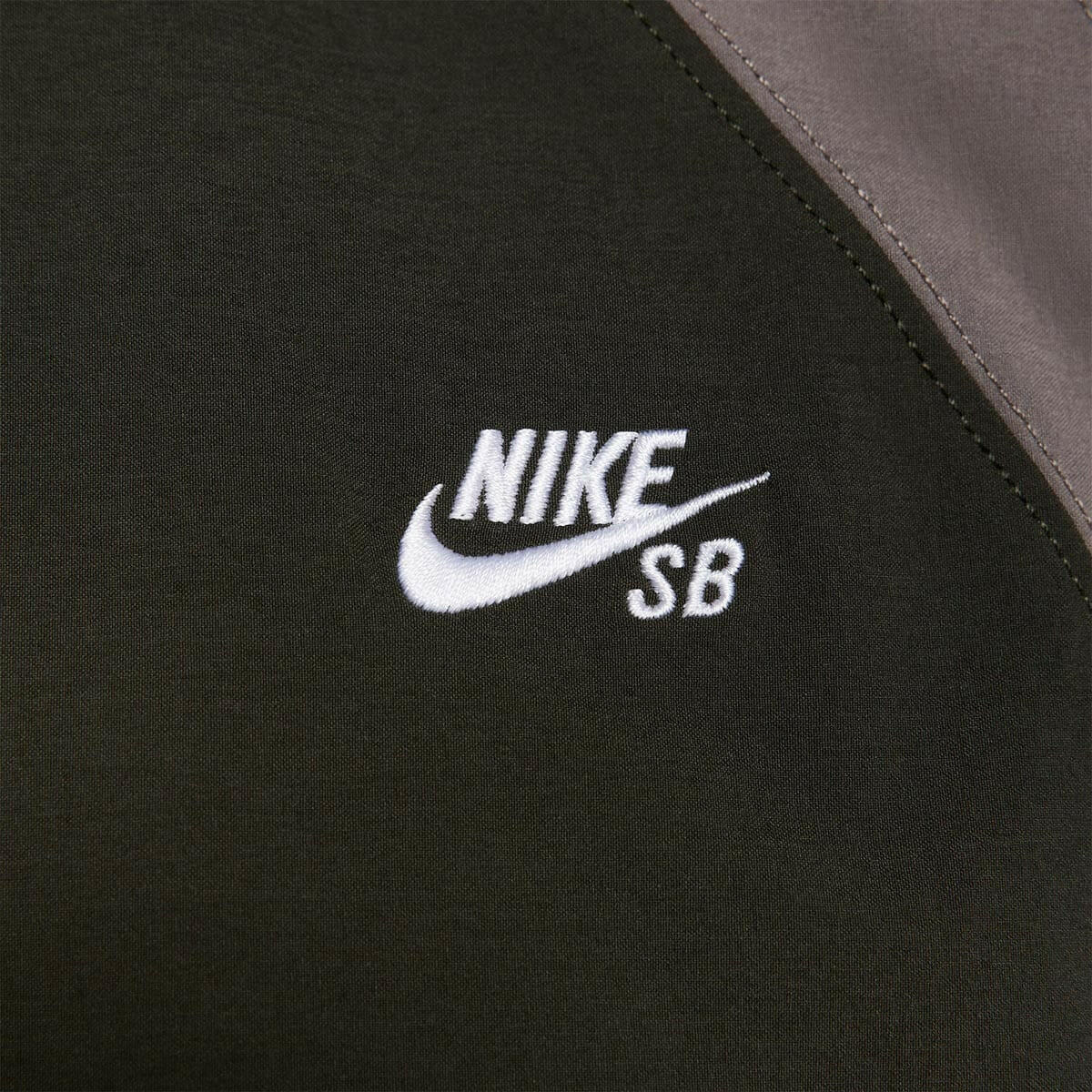 Nike SB - Full Zip Woven Skate Jacket Sequoia/Stone - Image 3
